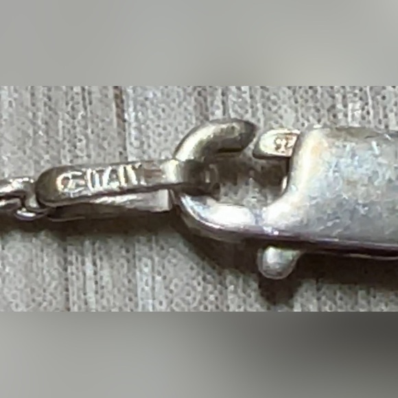 Sterling Silver 3 Ring Tri-Color “Mother, Daughter, Friend” Pendant & Necklace - Picture 9 of 10